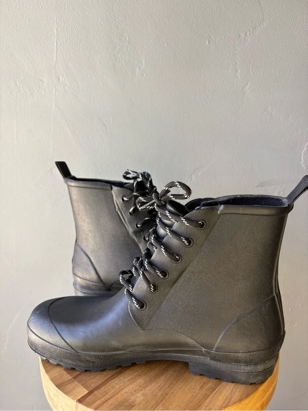 Madewell The Lace-Up Lugsole Rain Boot Black ~ Size 8